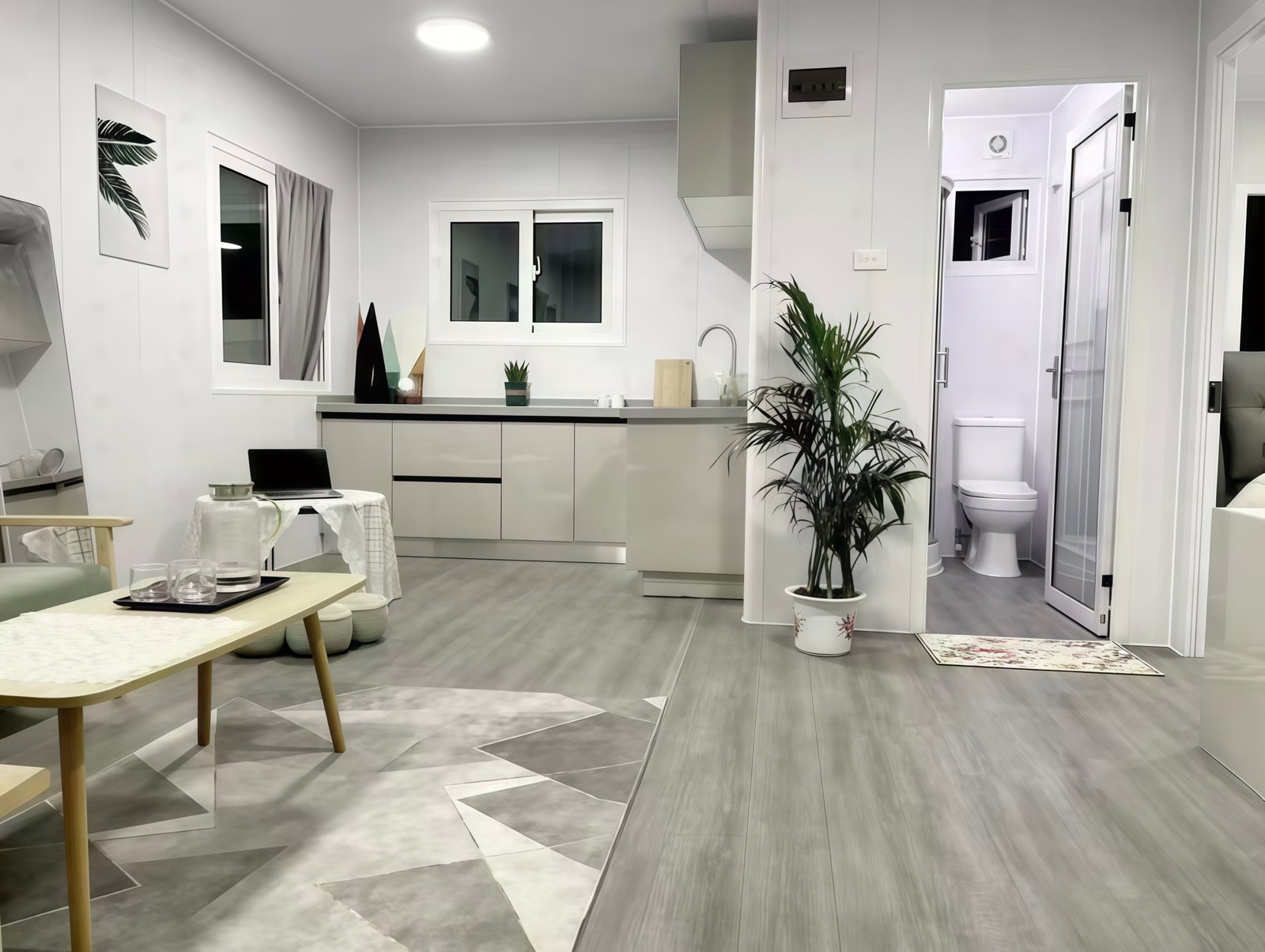 H58ef9069f3e3414a8c440c22208828239 Security 20Ft Prefab Luxury Mobile Expandable Container House – 2 Bedroom – Finish in Just 1 Day